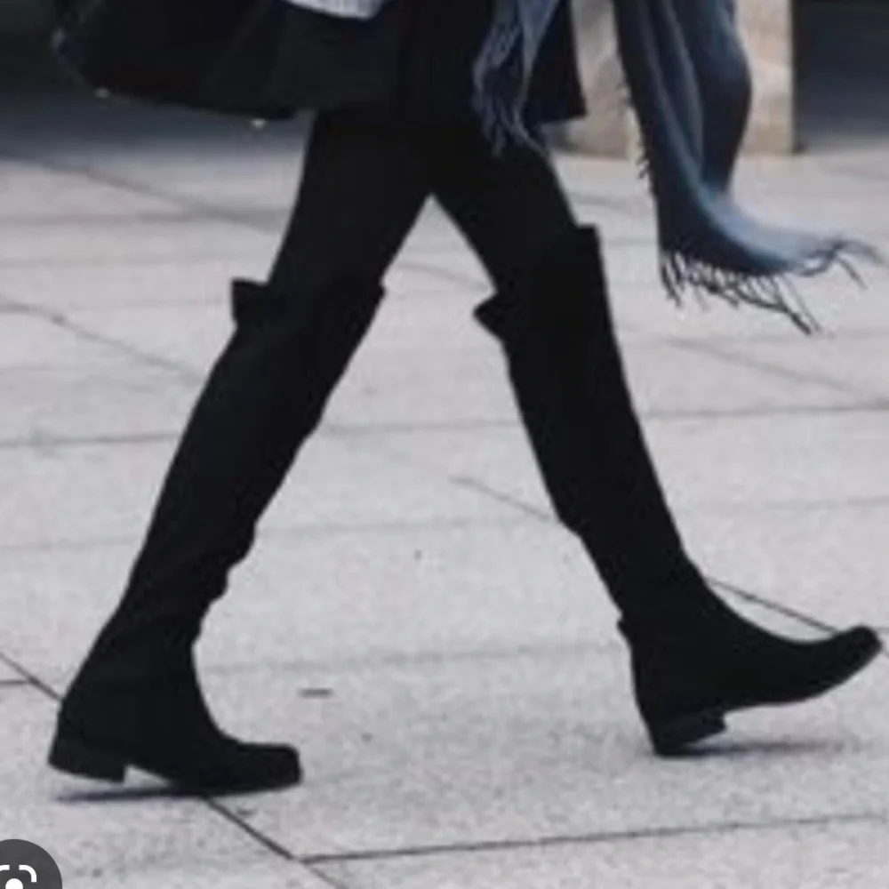 Kenneth Cole Reaction Windy-Y Over The Knee Stretch Boot Black Suede NWOT 7M - Picture 1 of 10